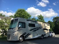 Winnebago Sunstar 27N with Fiat 500C, June 2018 at Colleen's with antenna CHA-250B.