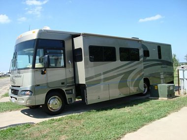 Click image for larger version

Name:	'05 WINNEBAGO 35A DS.jpg
Views:	161
Size:	43.4 KB
ID:	128739