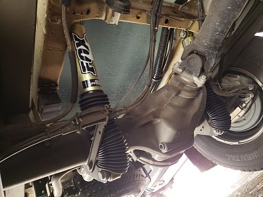 Click image for larger version

Name:	Rear Fox shocks installed.jpg
Views:	153
Size:	245.5 KB
ID:	170319