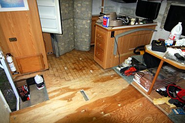 Click image for larger version

Name:	RV Floor Before and After 018Cropped620.jpg
Views:	377
Size:	98.7 KB
ID:	598
